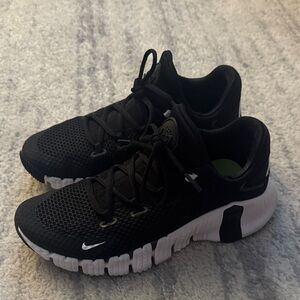 Nike Black and White Athletic Shoes